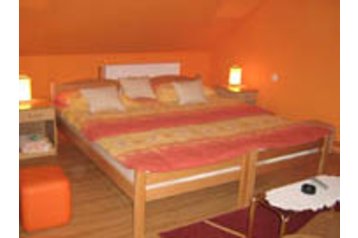 Serbia Privát Apatin, Exterior